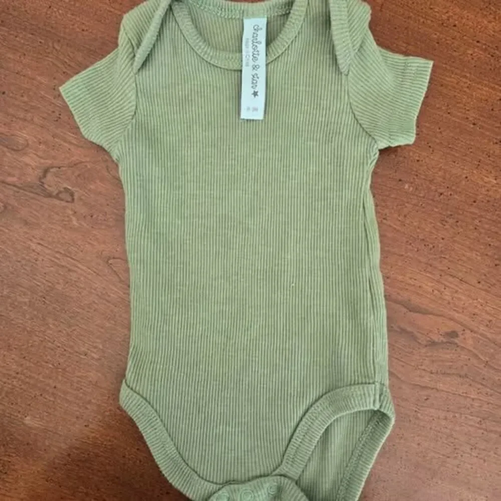 0-3 Month Boys Lot of 8 Pieces Includes Sleep Sack